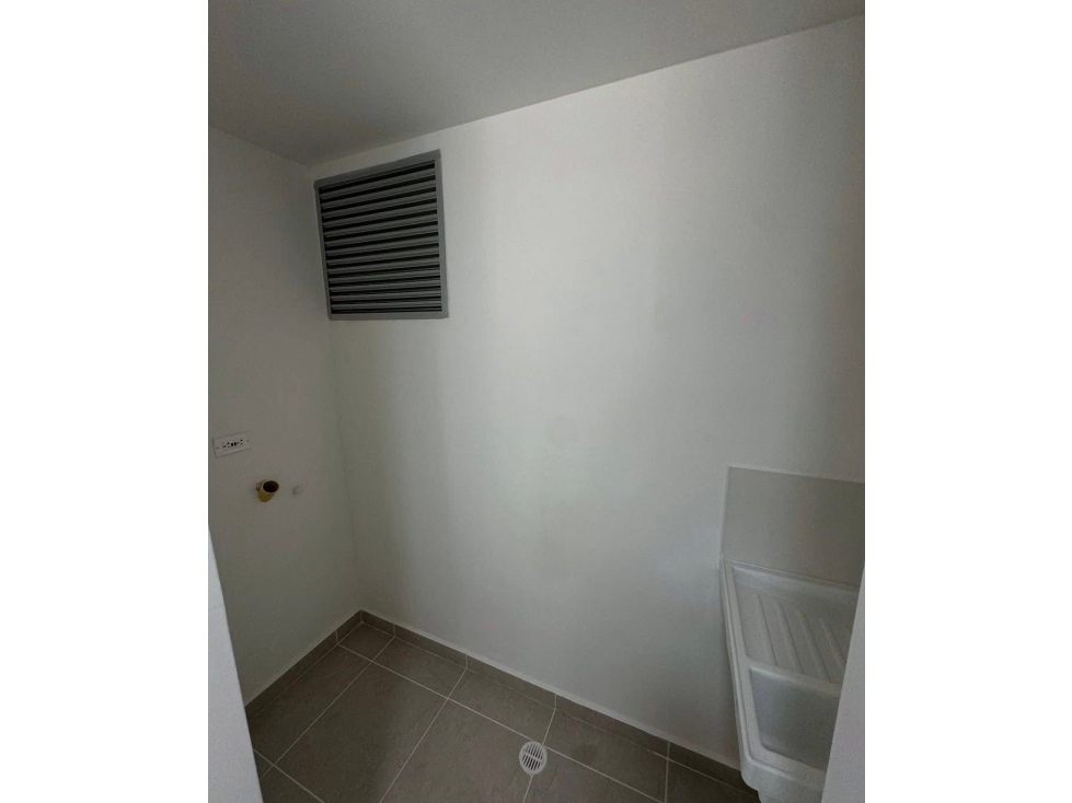 ARRIENDO APARTAMENTO CERCANO A CRESPO — foto 5