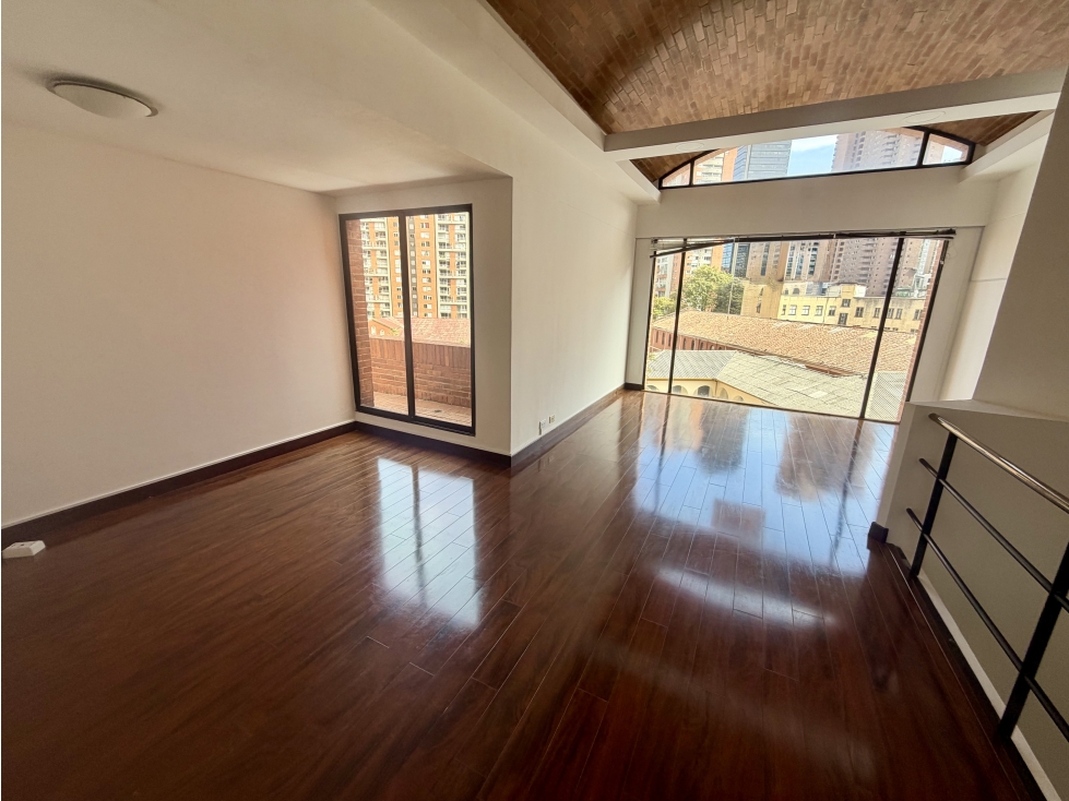 VENTA AMPLIO INMUEBLE DÚPLEX 96MTS IDEAL PARA OFICINA O VIVIENDA — foto 3