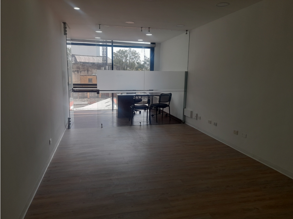 ARRIENDO OFICINA CHAPINERO CENTRAL — foto 3