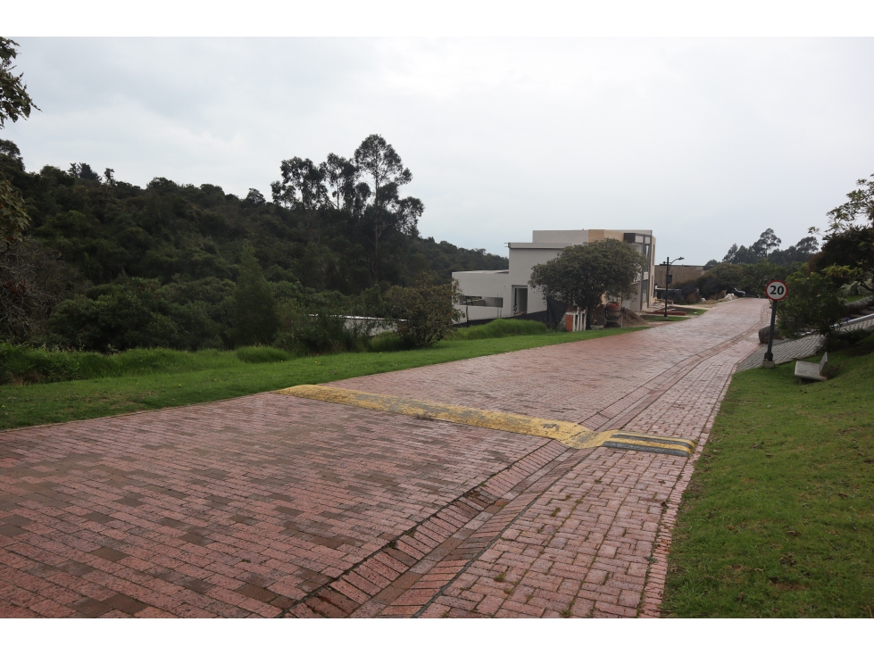 SE VENDE LOTE EN YERBABONITA — foto 4
