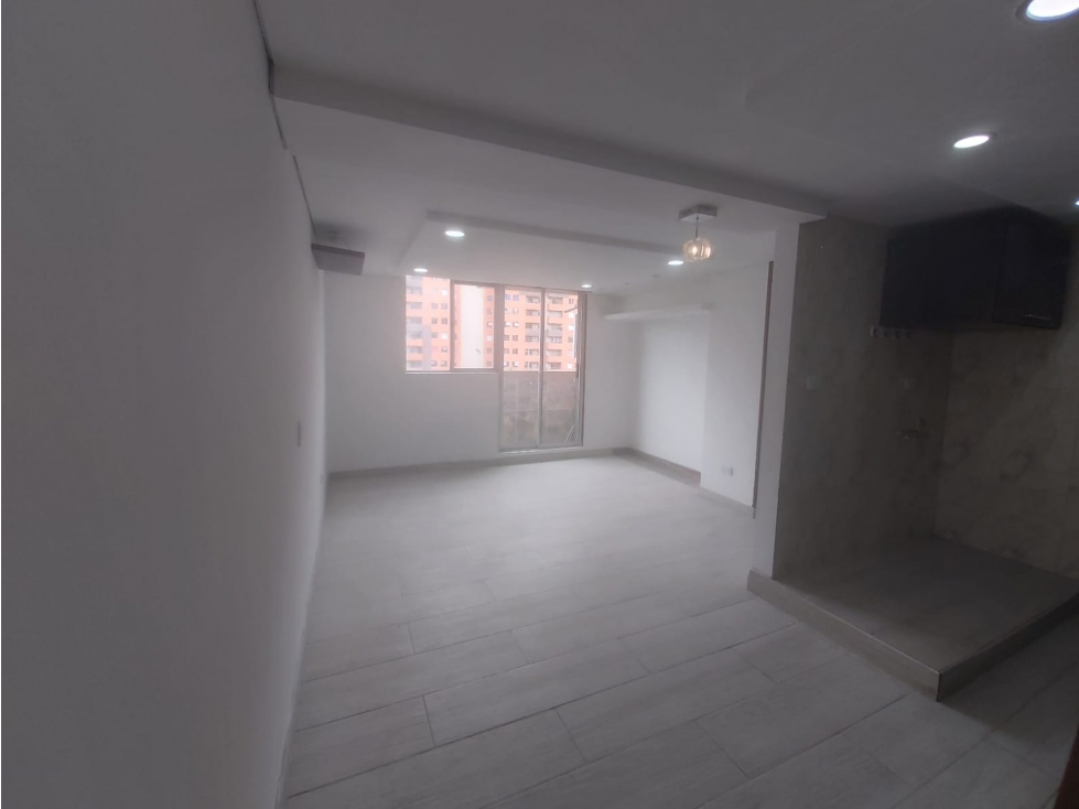 SE VENDE APARTAMENTO EN LA FONTANA I MADRID — foto 2