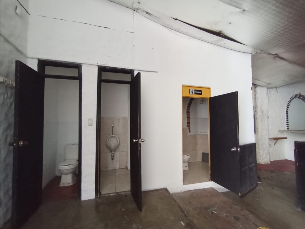 VENTA LOCAL COMERCIAL BRR GRAMA VILLAVICENCIO - 3