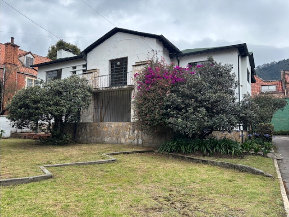 ARRIENDO CASA DE CONSERVACION QUINTA CAMACHO BOGOTA