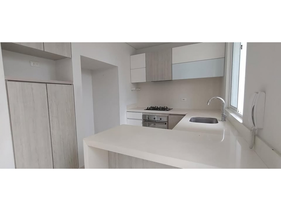 VENTA CASA MODERNA EN CONJUNTO CERRADO CON PISCINA Y ZONAS SOCIALES AL — foto 2