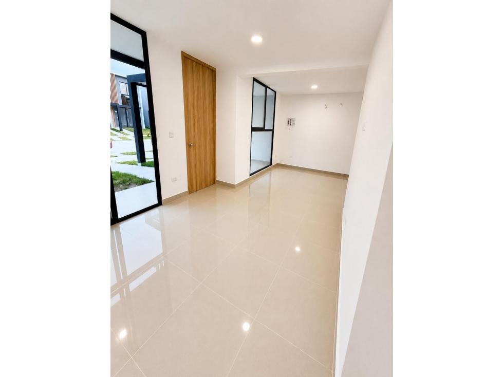 VENTA CASA EN DORAL WEST - 2