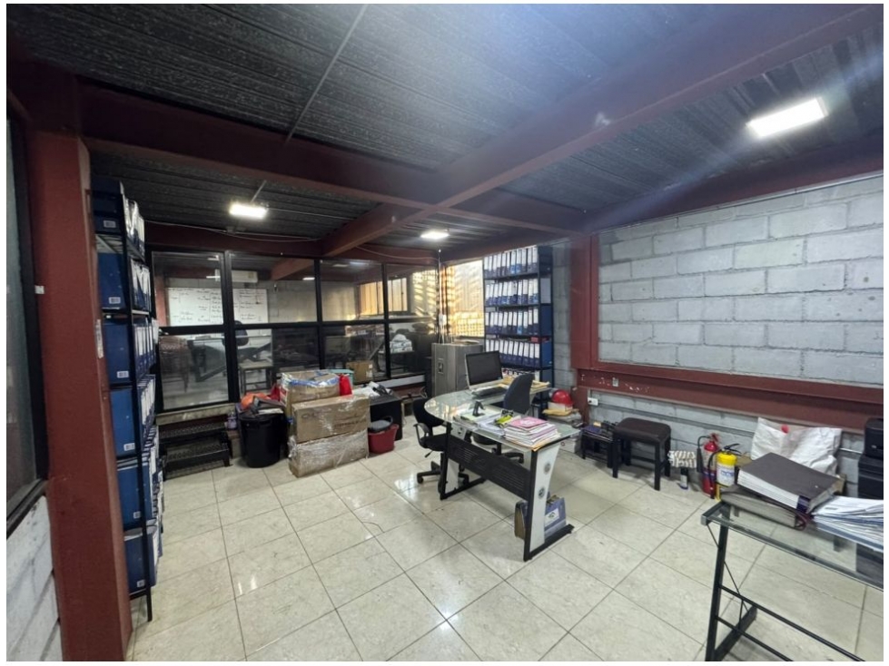 SE ARRIENDA BODEGA EN SECTOR PESCAITO - F.V. - 2
