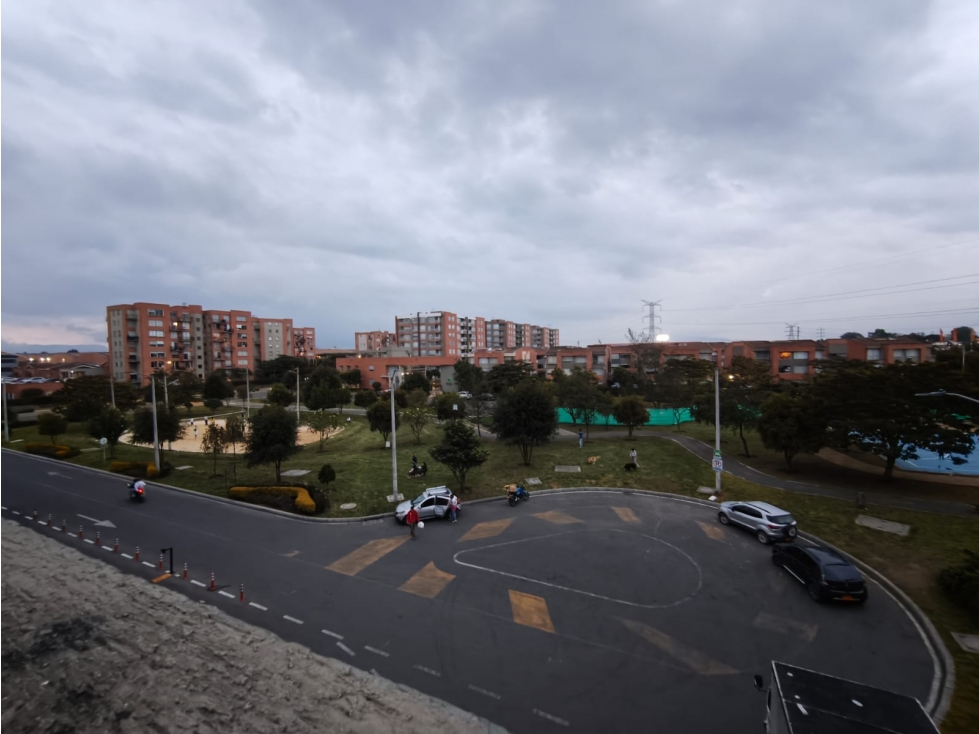 VENTA HERMOSO APARTAMENTO EN CEREZO HACIENDA ALCALÁ MOSQUERA
