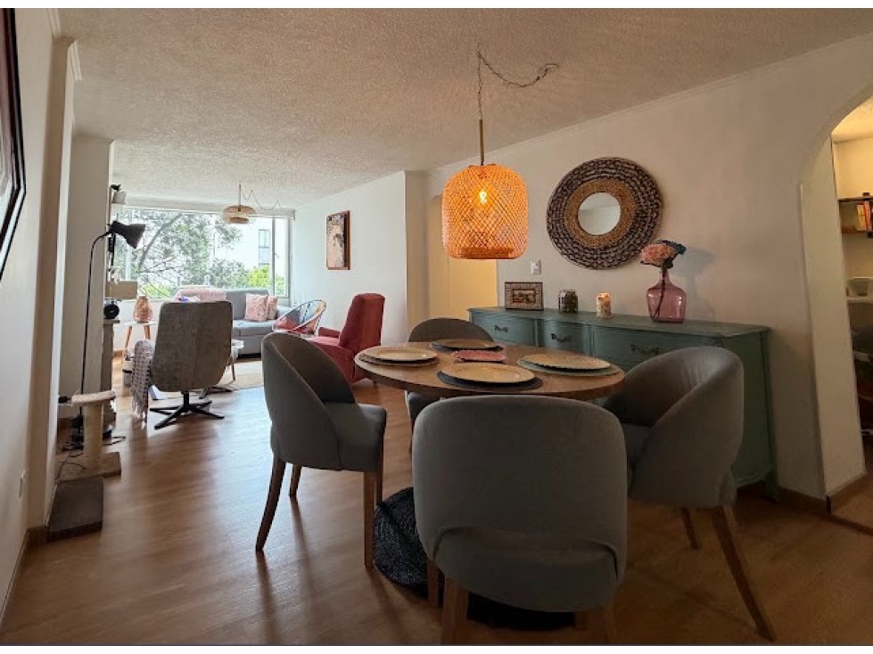 Venta Apto Alambra 72m 4to piso Ascensor 2 Alcobas 3 Baños Chimenea — foto 4