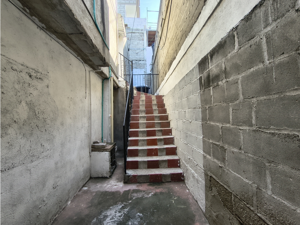 VENTA APARTAMENTO AMOBLADO SECTOR GAIRA CERCA AL MAR H.I — foto 2