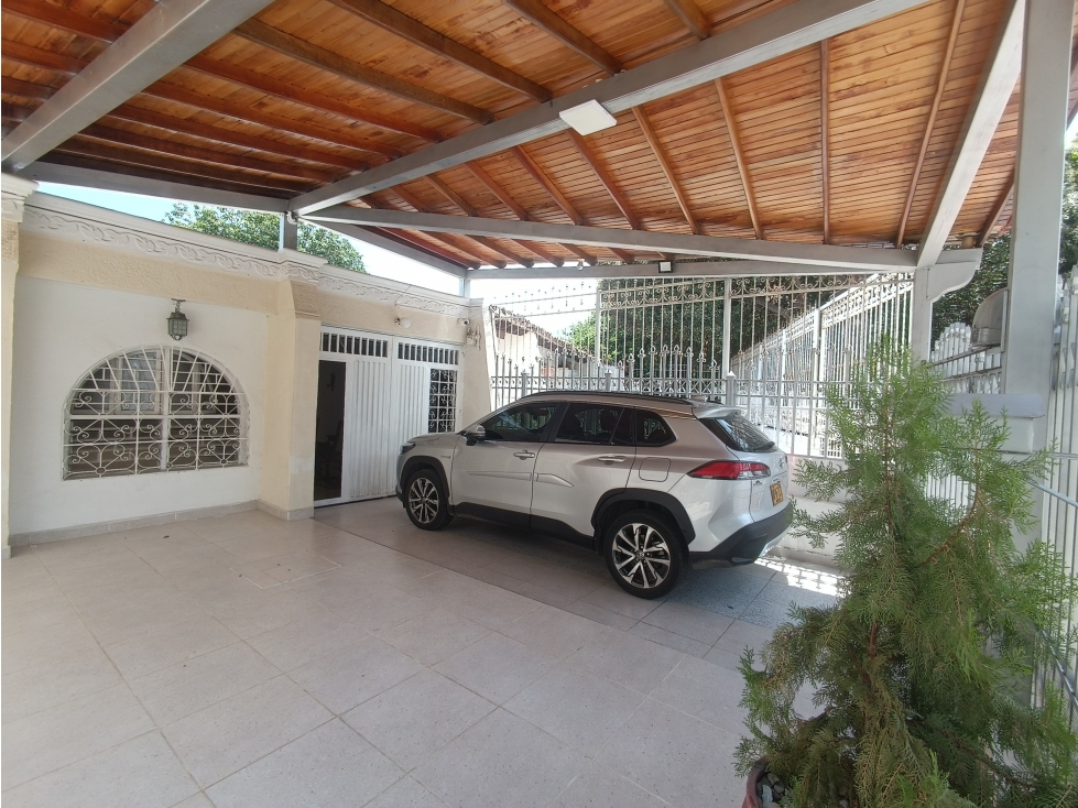 SE VENDE CASA CON APARTAESTUDIO EN SECTOR RIASCOS SANTA MARTA - E.C. - 3