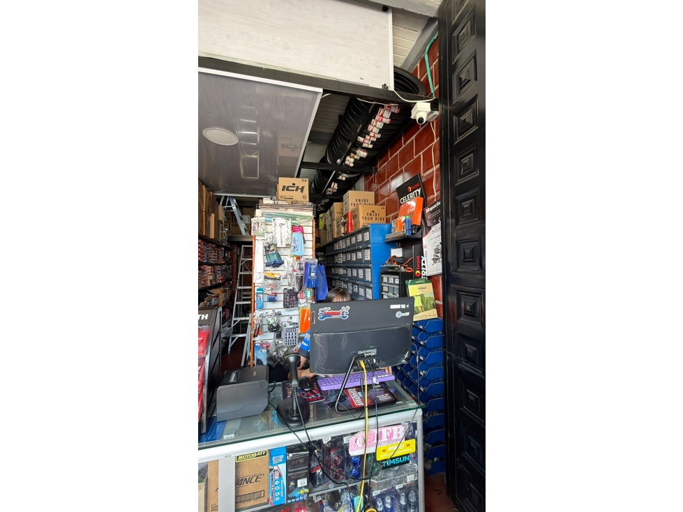 LOCALES COMERCIALES CON BODEGA EN VENTA- RIVERA HUILA - 3