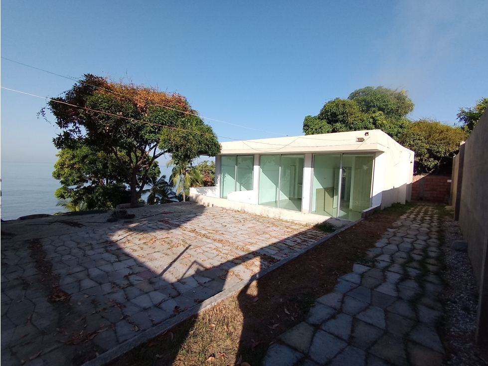VENTA LOTE 1RA LÍNEA DE PLAYA CON DOS APTOS DECAMERÓN STA MTA - J.V - 1
