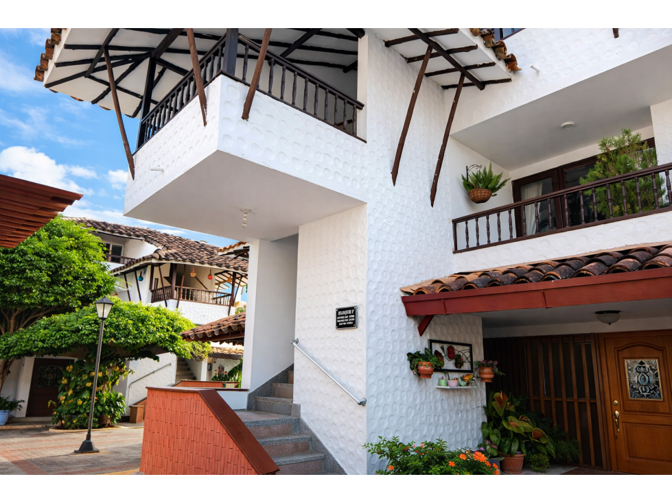 VENTA DE CASA DUPLEX EN EL PRADO