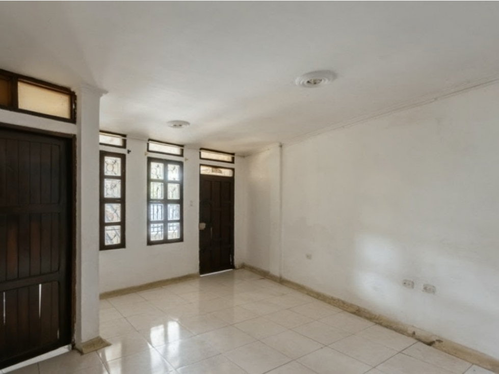 SE VENDE CASA CON DOS APTOS Y UN LOCAL CENTRO SANTA MARTA J.V — foto 3