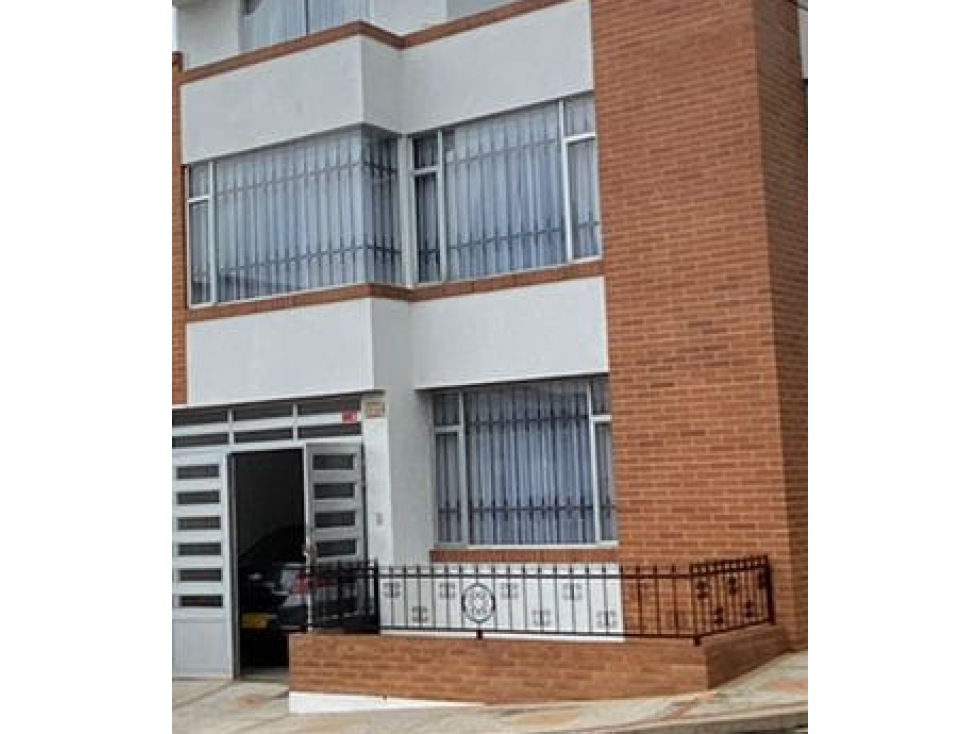 VENTA DE CASA AVENIDA NORTE TUNJA - 1