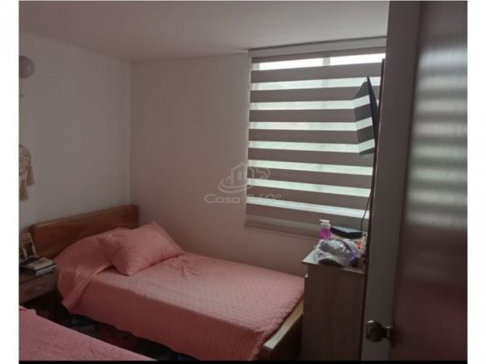 VENTA DE APARTAMENTO EN LOS COLORES - MEDELLIN — foto 2