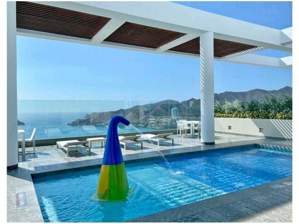 VENTA PENTHOUSE VISTA AL MAR RODADERO SUR SANTA MARTA L.C