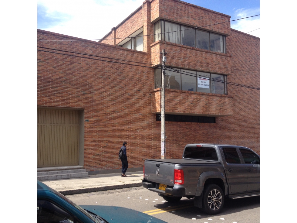 SE VENDE BODEGA EN EL 12 DE OCTUBRE, BARRIO GAITAN