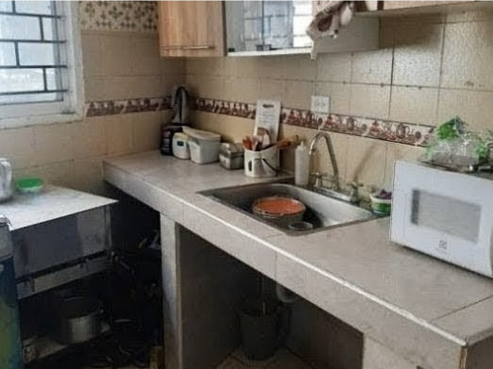 SE VENDE CASA CON DOS APTOS Y UN LOCAL CENTRO SANTA MARTA J.V — foto 6