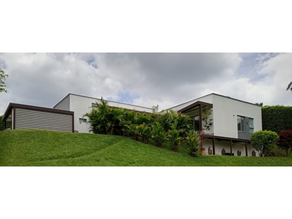 VENTA CASA CAMPESTRE CONJUNTO CERRADO EL CAIMO ARMENIA
