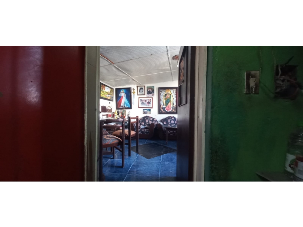 VENTA DE CASA LOTE EN EL BARRIO JORDAN - 6