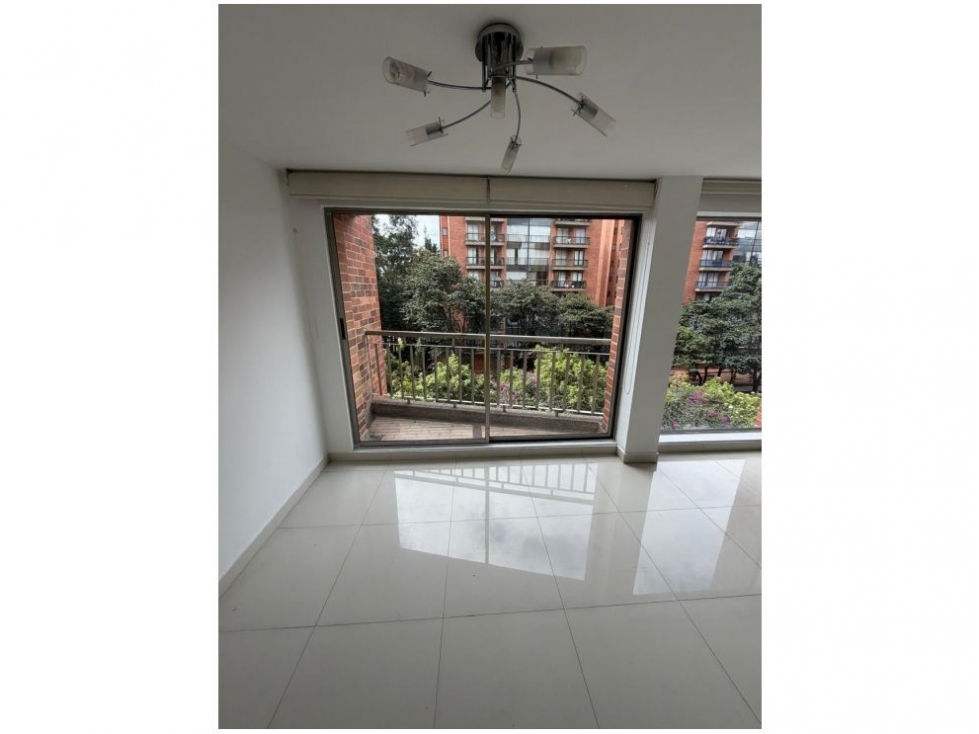 VENTA APARTAMENTO EN COLINA CAMPESTRE - MP