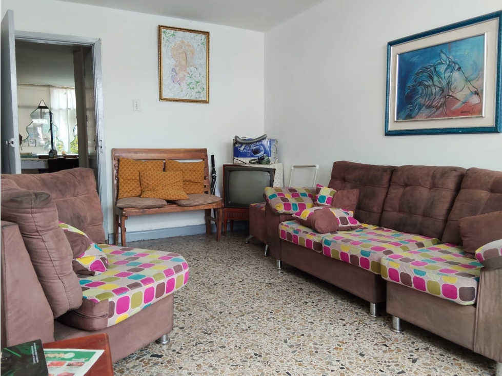 En venta amplia casa en Kennedy, Bogota