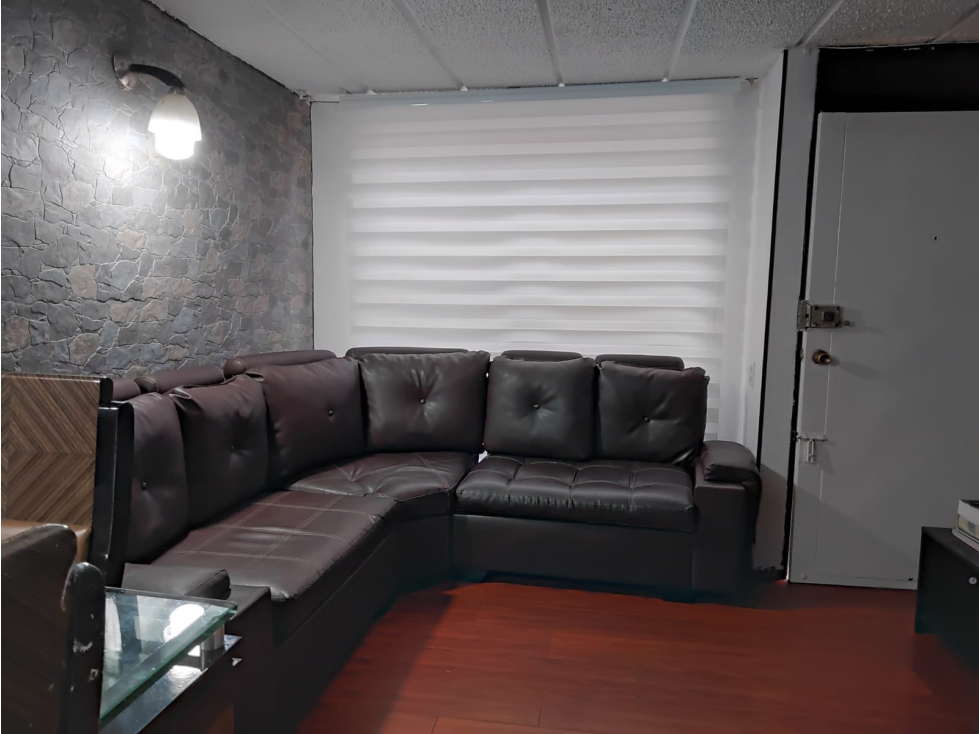 Venta Casa Álamos Sur: Garaje, 3 hab, 2 baños, Estudio y Patio — foto 3