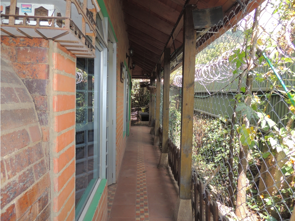 VENDO CASA COTA-MAJUY 1 - 4