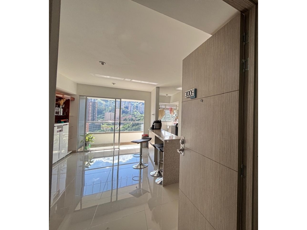 VENTA APARTAMENTO EN SABANETA. ÚLTIMO PISO, EXCELENTE VISTA!!! — foto 3