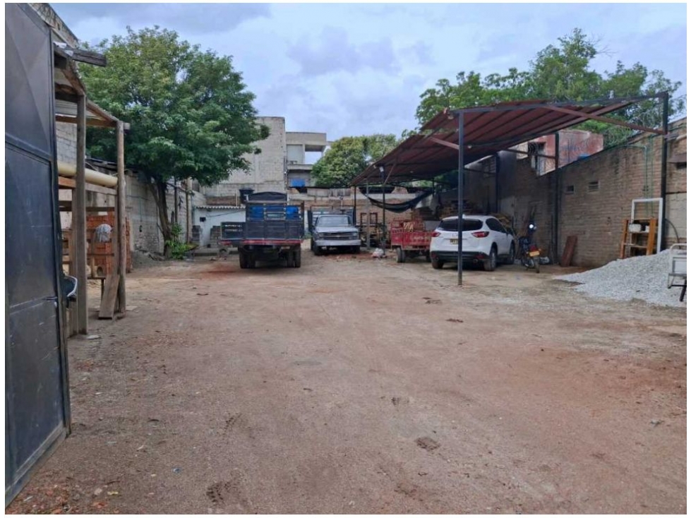 VENTA LOTE COMERCIAL MIRAFLORES SANTA MARTA L.C