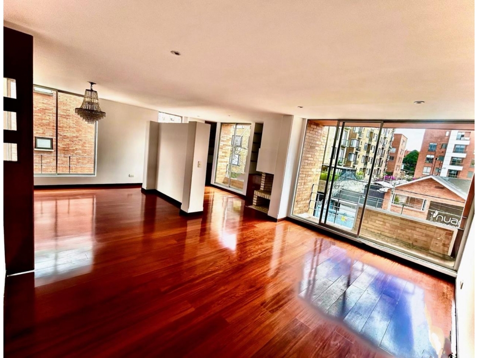 Venta Apartamento En Santa Bárbara Bogotá, Amplio y Exclusivo