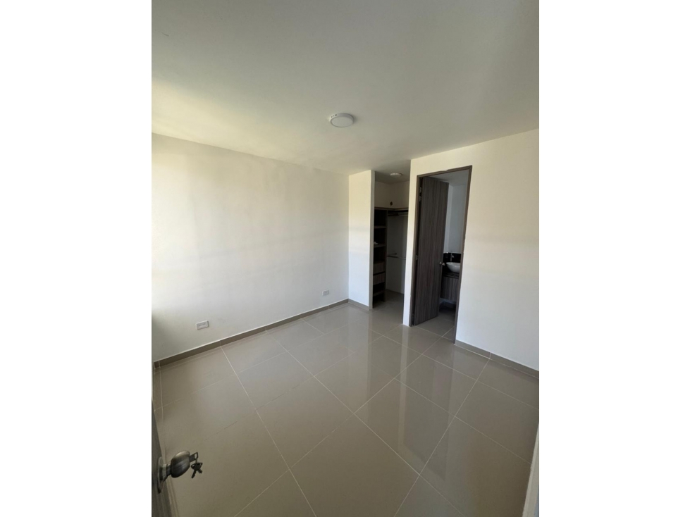 ARRIENDO APARTAMENTO SERENA DEL MAR — foto 2