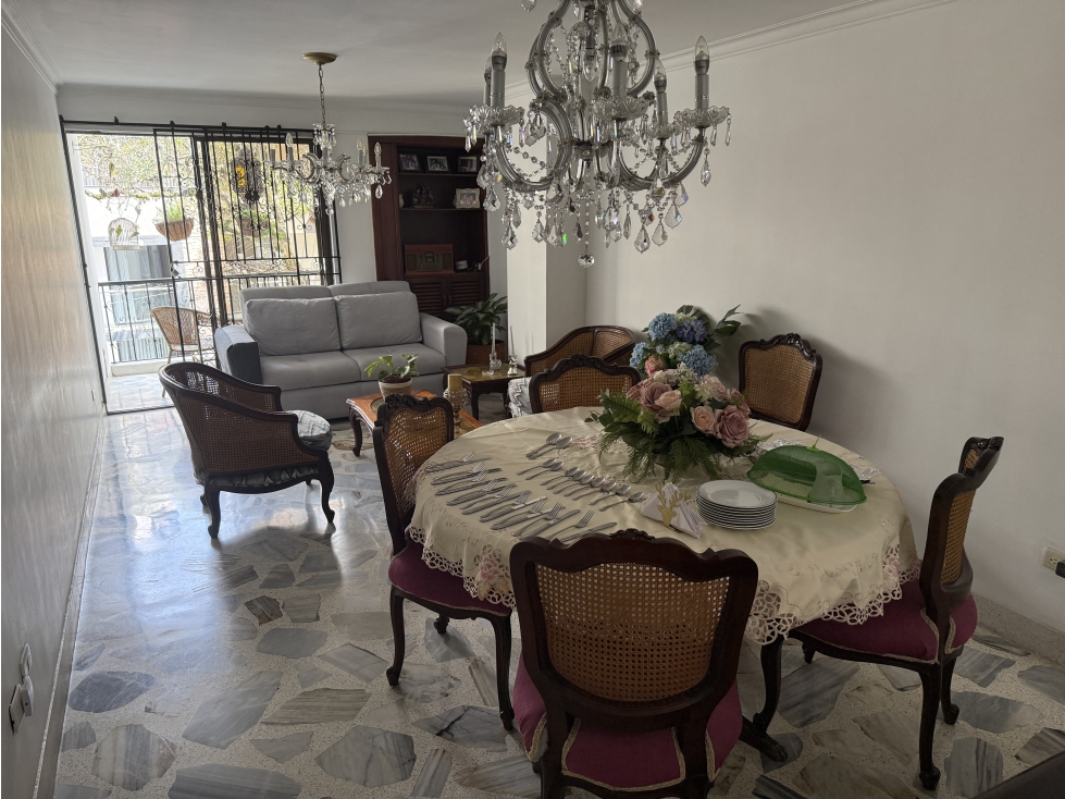 VENDO APARTAMENTO REMODELADO EN SANTA MONICA — foto 3