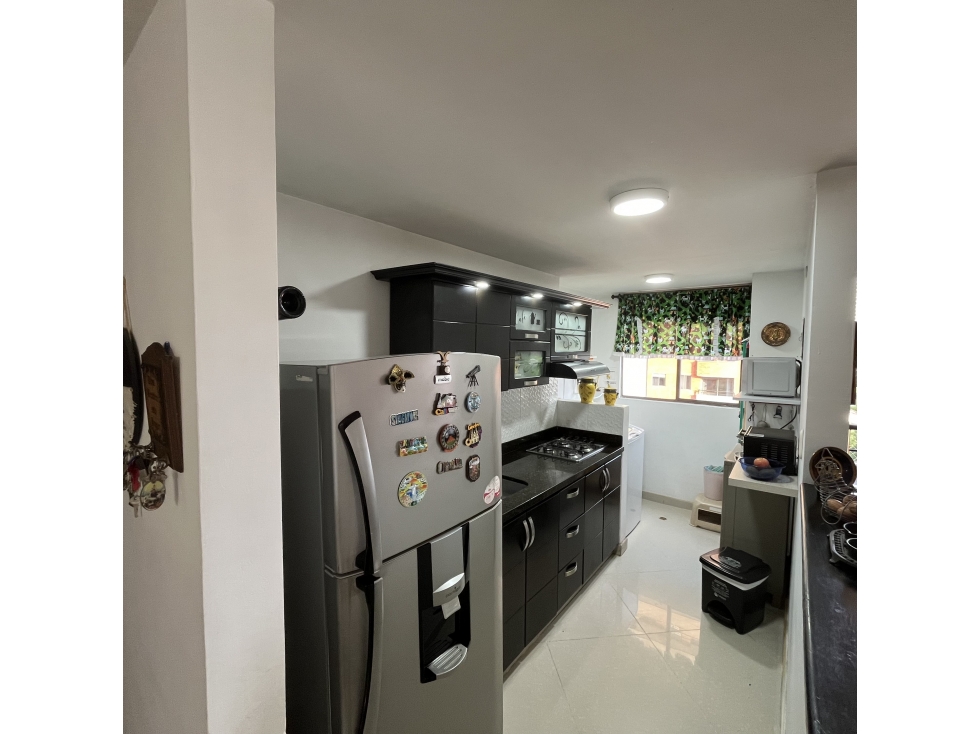 VENTA APARTAMENTO EXCELENTE UBICACION Y VISTA EN LOMA DEL INDIO — foto 4