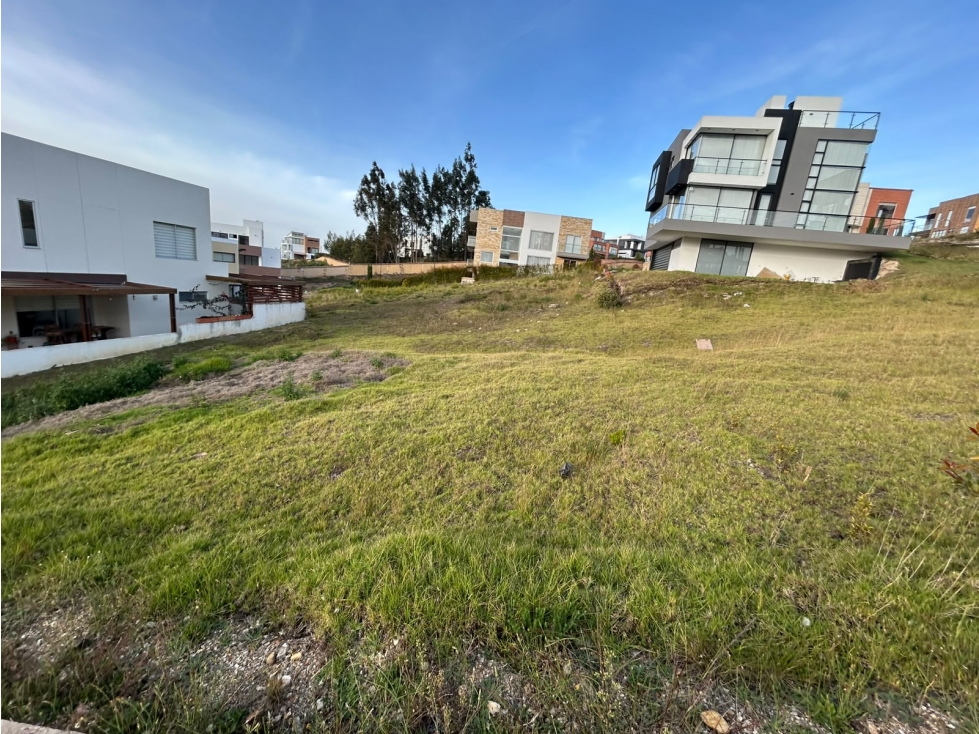VENTA LOTE RESIDENCIAL EN TUNJA CON HERMOSA VISTA Y SEGURIDAD - 4