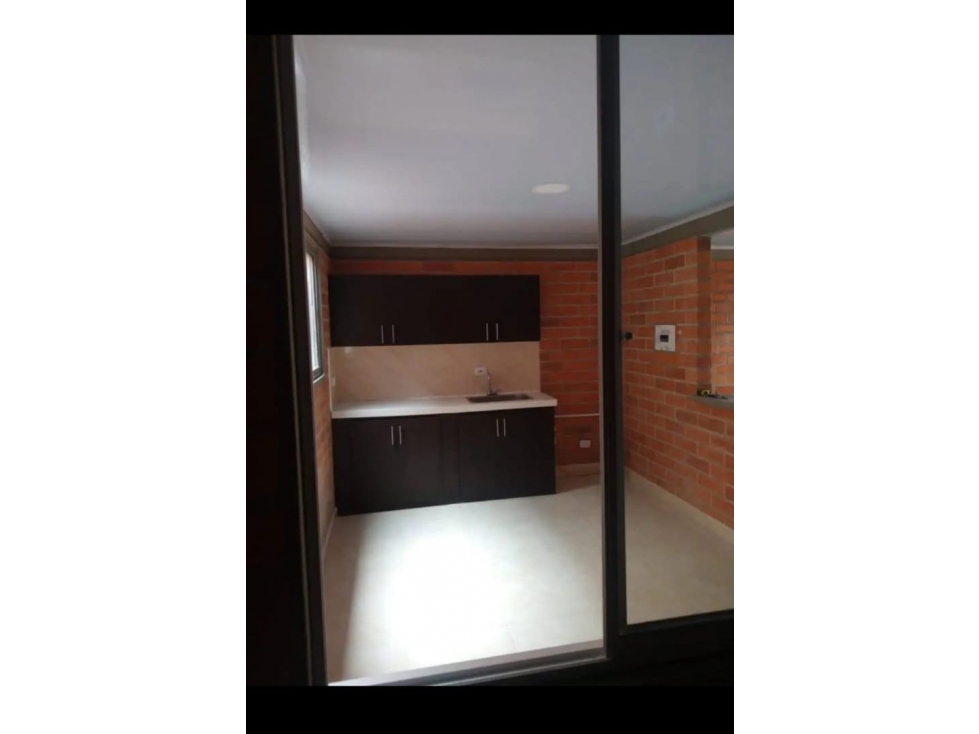 VENTA DE CASA BIFAMILIAR UBICADO EN SANTA ROSA DE CABAL