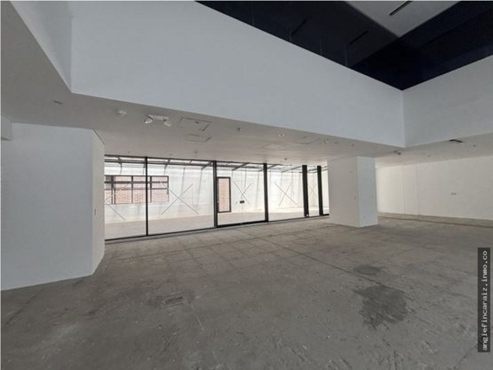 Arriendo Local Comercial en La Cabrera | Zona Exclusiva C.C. Andino UK — foto 3