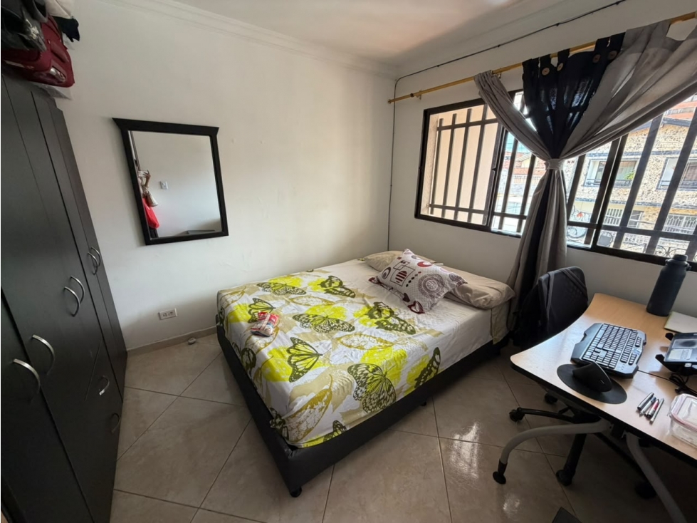 VENTA APARTAMENTO AMPLIO E ILUMINADO EN LAURELES CERCA A UPB — foto 4