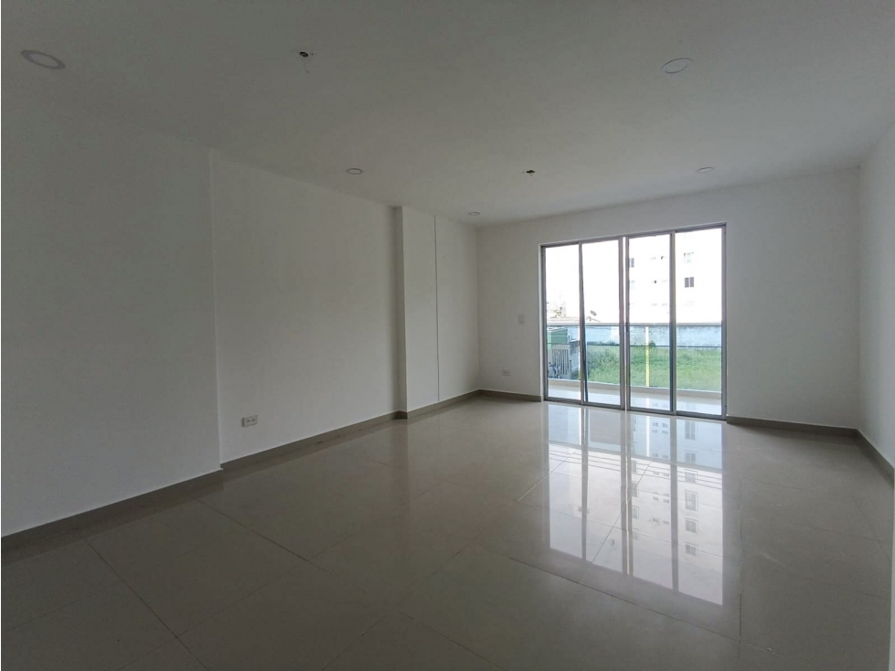 VENTA DE APARTAMENTO EN LA CASTELLANA — foto 3