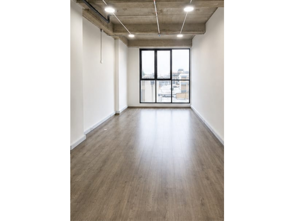 VENTA - Oficina/Consultorio en La Alhambra - Con Certificación RETIE — foto 4