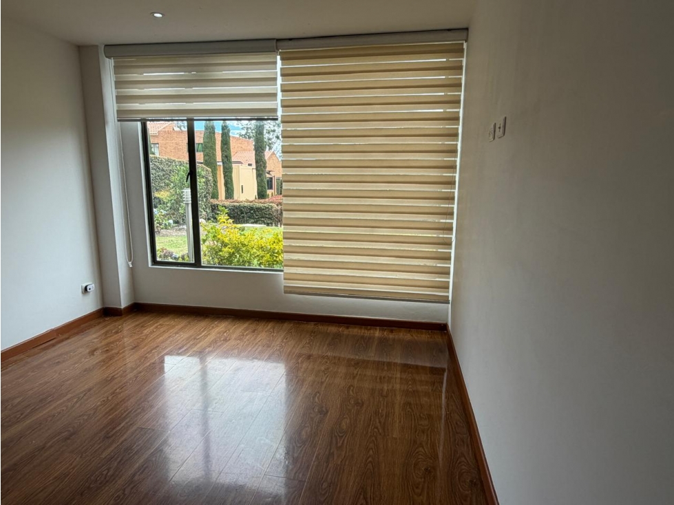 CASA EN RENTA EN SANTA MARIA DEL CAMPO, BARRIO PARCELAS, COTA - 5