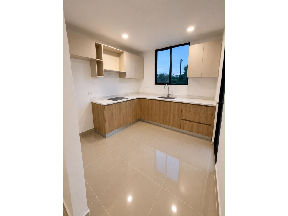 VENTA CASA EN DORAL WEST - 3