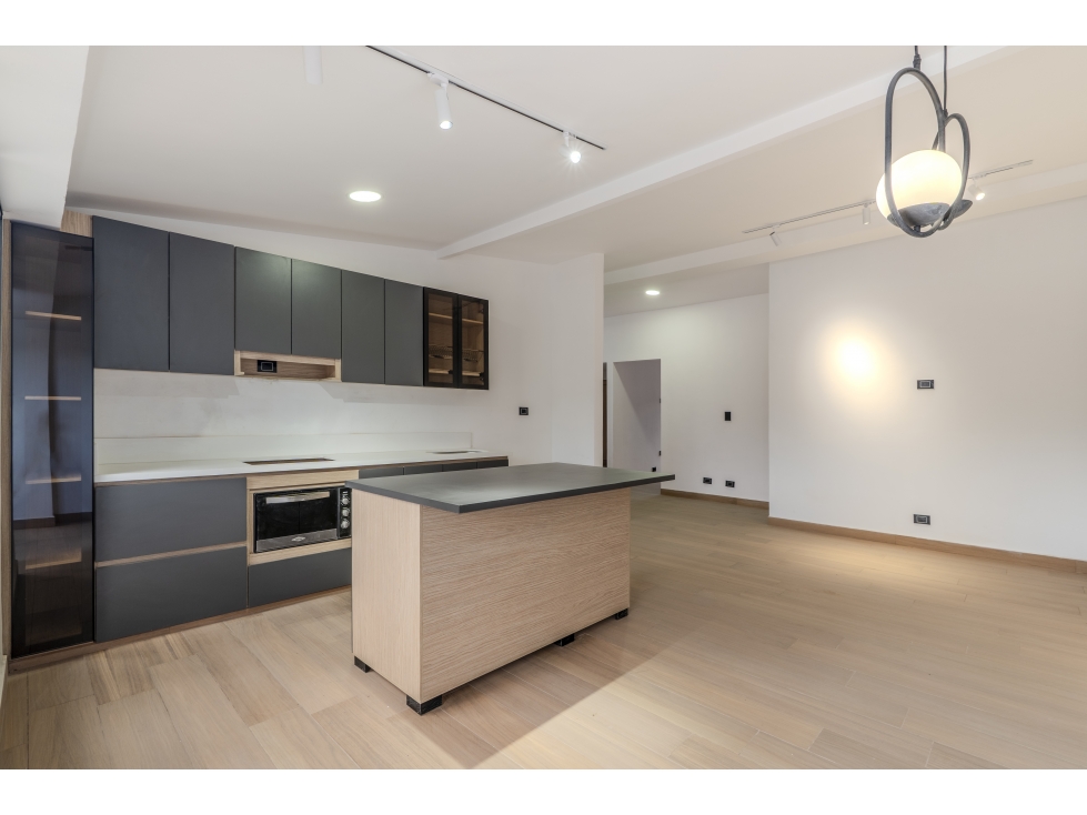 VENTA APARTAMENTO REMODELADO. LAURELES, FLORIDA NUEVA — foto 2