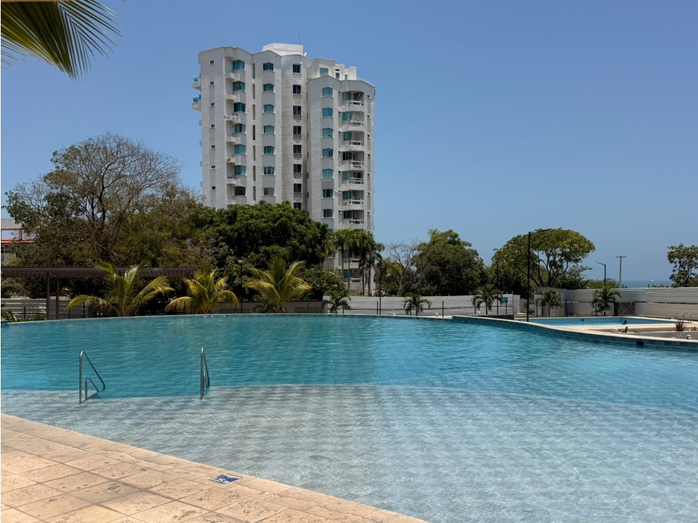 VENTA APARTAMENTO AMOBLADO EN CLUB DE PLAYA SECTOR DECAMERON - L.P.