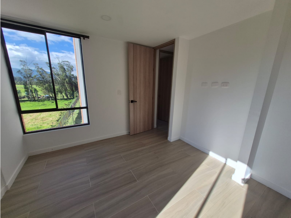 APARTAMENTO EN VENTA CONJ. RES. FRONTINO, TOCANCIPA — foto 2