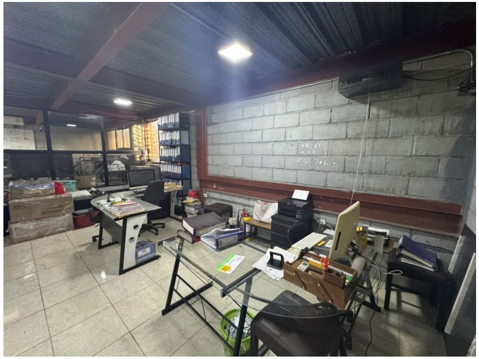SE ARRIENDA BODEGA EN SECTOR PESCAITO - F.V. - 3