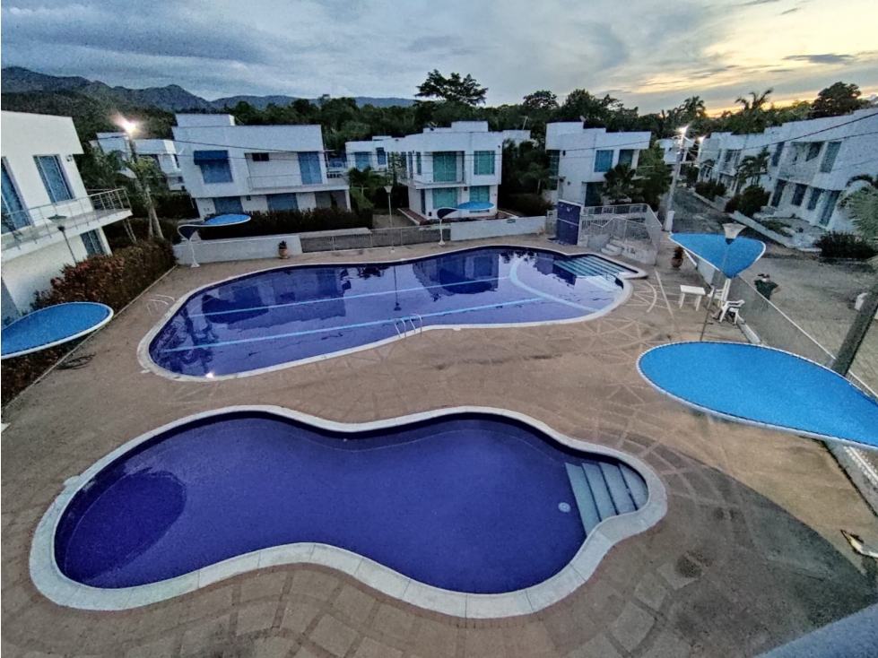 Venta Casa Estilo Mediterraneo Carmen de Apicala (Vereda el Madroño) - 1