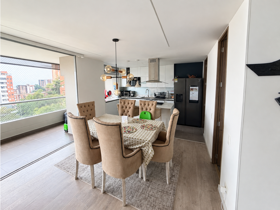 VENTA ESPECTACULAR CASA AMPLIA E ILUMINADA EN ENVIGADO, LA INMACULADA — foto 4
