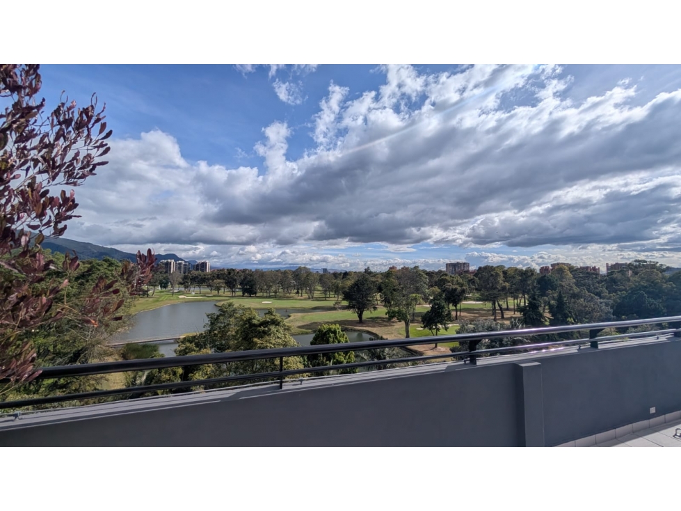 Venta Apartaestudio Vista al Country Club, Balcón, 33m2, Rentas Cortas — foto 2